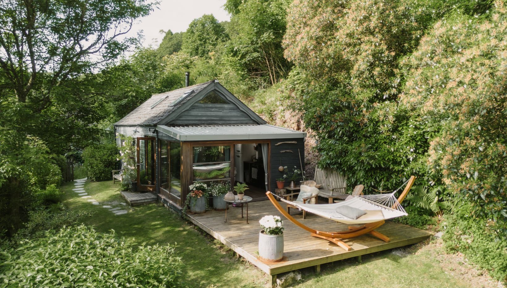 A dog-friendly house in the countryside